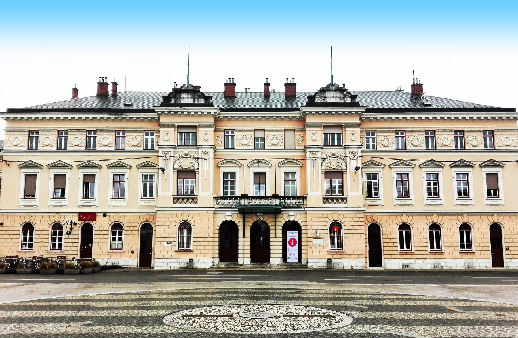 Nova Gorica railway station facing the border mosaic on Transalpina Square
